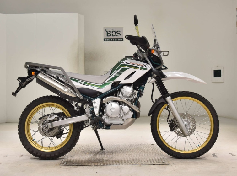 Мотоцикл Yamaha SEROW XT250 с пробегом 10567 km