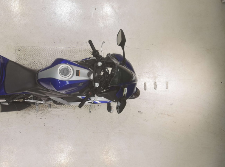 Мотоцикл Yamaha YZF-R3 с пробегом 17767 km