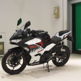 Мотоцикл Kawasaki NINJA400 з пробігом 22331 km