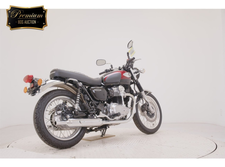 Мотоцикл Kawasaki W800 с пробегом 1056 km