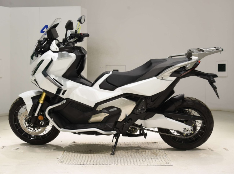 Мотоцикл Honda X-ADV750-2 з пробігом 1855 km