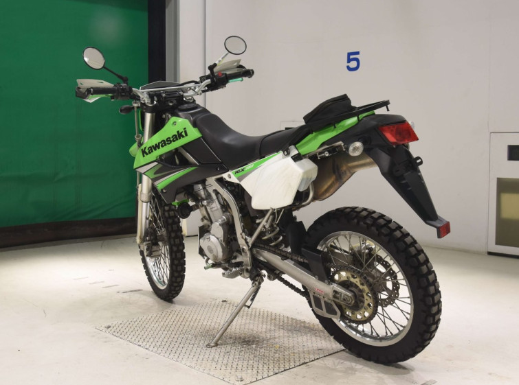 Мотоцикл Kawasaki KLX250 з пробігом 18252 km