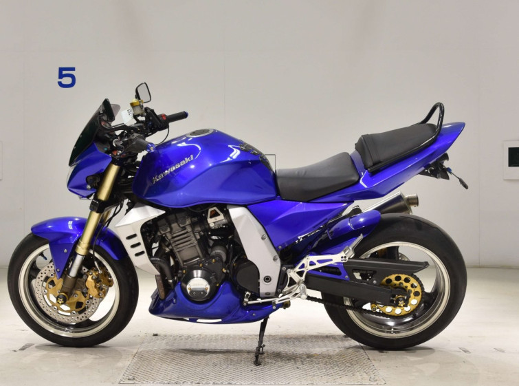 Мотоцикл Kawasaki Z1000