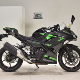 Мотоцикл Kawasaki NINJA400