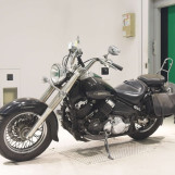 Мотоцикл Yamaha DRAGSTAR XVS400 CLASSIC