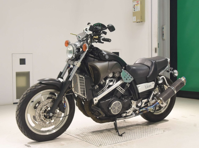 Мотоцикл Yamaha V-MAX1200