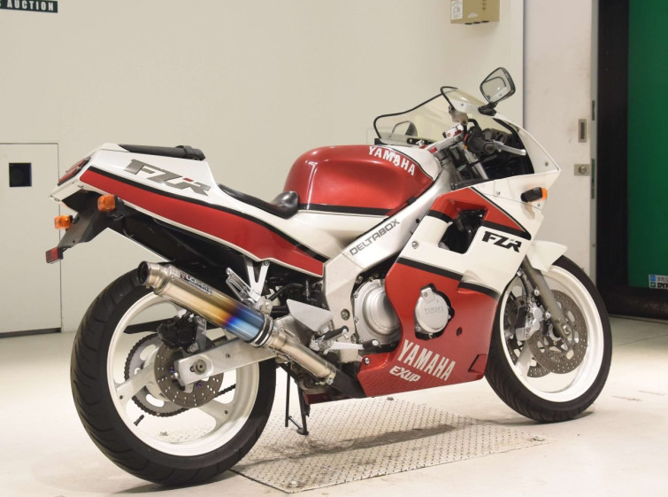 Мотоцикл Yamaha FZR250R