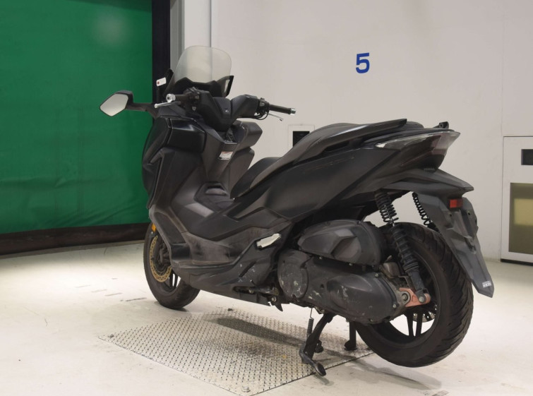 Мотоцикл Honda FORZA с пробегом 37239 km