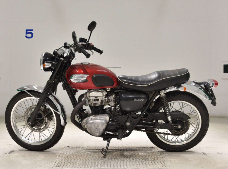 Мотоцикл Kawasaki W400 з пробігом 29058 km