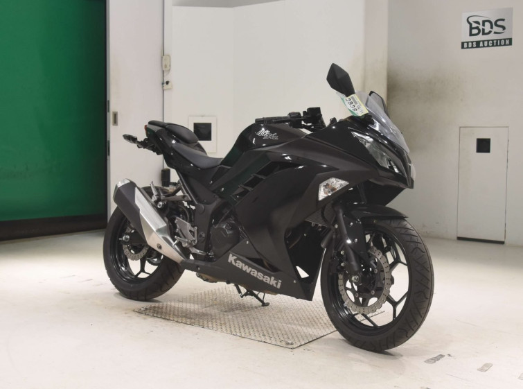 Мотоцикл Kawasaki NINJA250 с пробегом 935 km