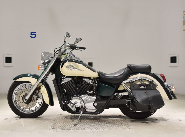 Мотоцикл Honda SHADOW400
