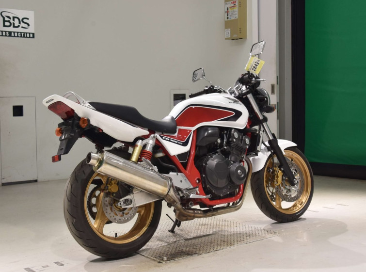 Мотоцикл Honda CB400SF с пробегом 8207 km