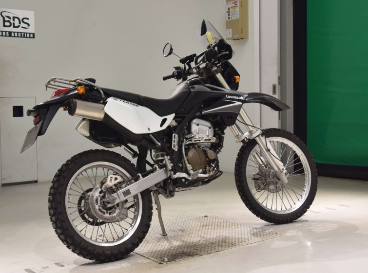 Мотоцикл Kawasaki KLX250 с пробегом 12976 km