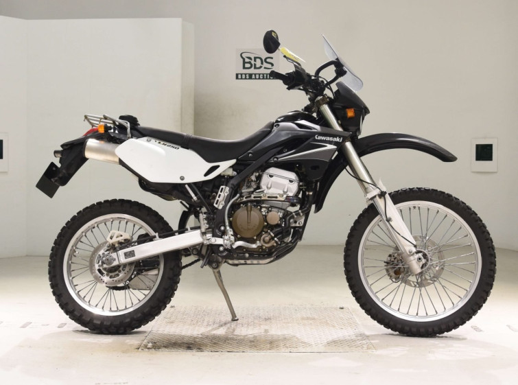 Мотоцикл Kawasaki KLX250 с пробегом 12976 km