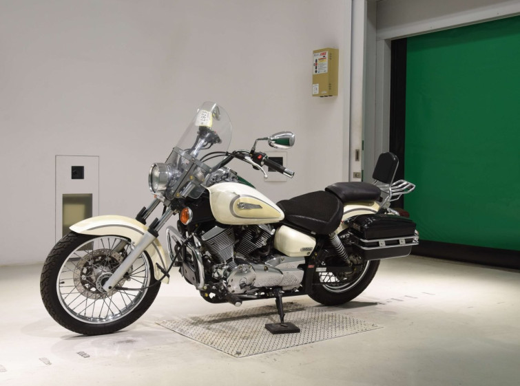 Мотоцикл Yamaha DRAGSTAR XVS250 с пробегом 28267 km