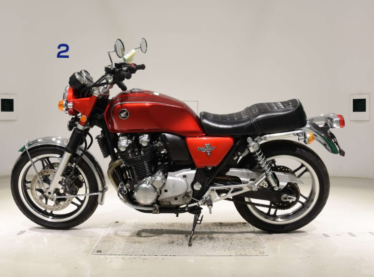 Мотоцикл Honda CB1100 з пробігом 28090 km
