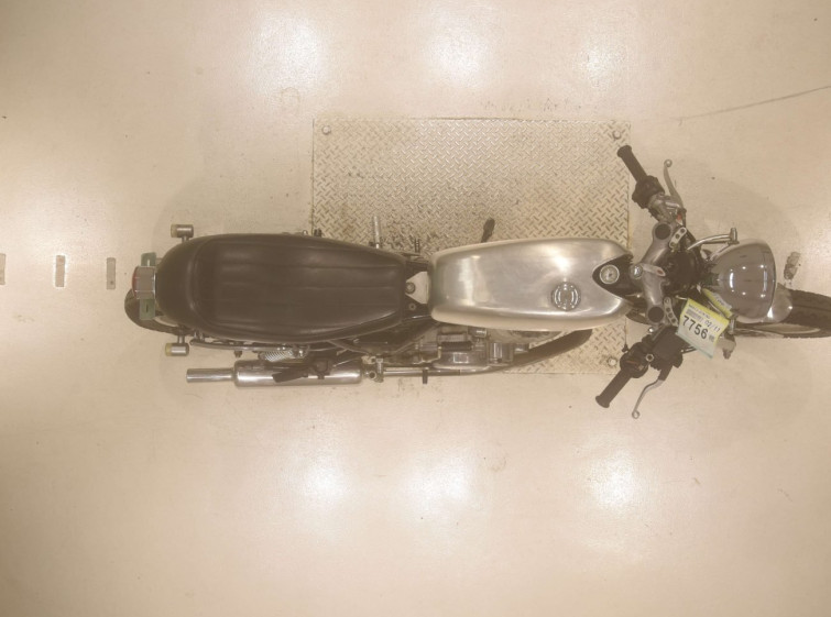 Мотоцикл Yamaha SR400 с пробегом 2561 km