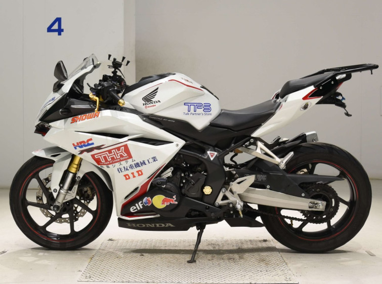 Мотоцикл Honda CBR250RRA