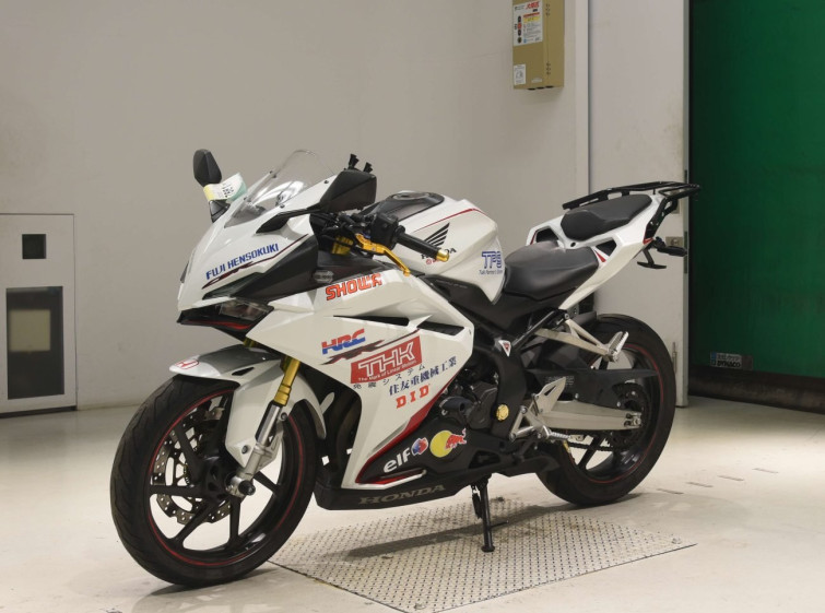Мотоцикл Honda CBR250RRA