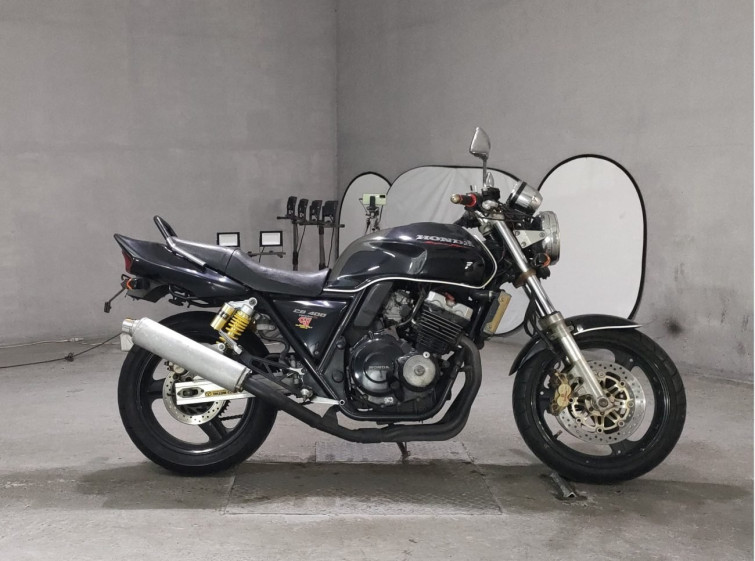 Мотоцикл Honda CB400SF з пробігом 75829 km