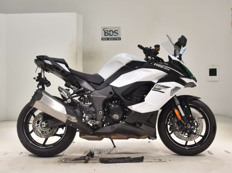 Мотоцикл Kawasaki NINJA1100SX с пробегом 3969 km