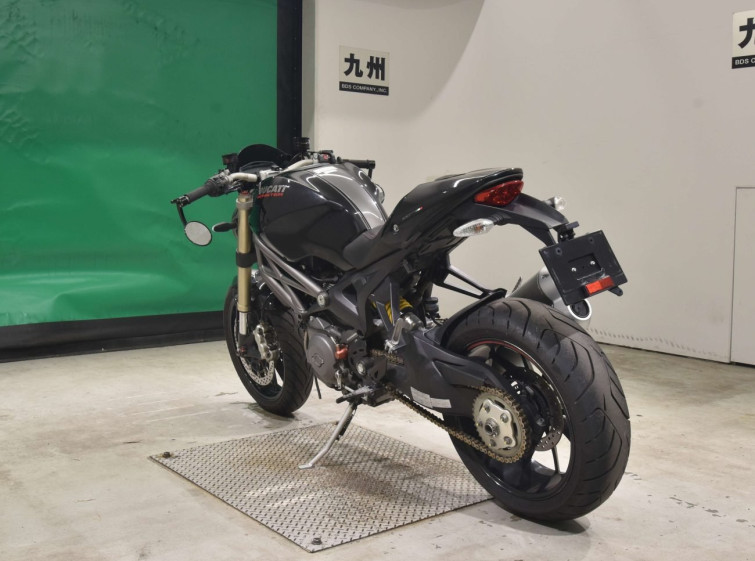Мотоцикл Ducati MONSTER 1100EVO з пробігом 26524 km