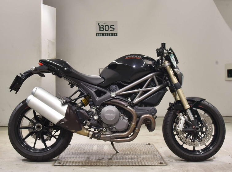 Мотоцикл Ducati MONSTER 1100EVO з пробігом 26524 km