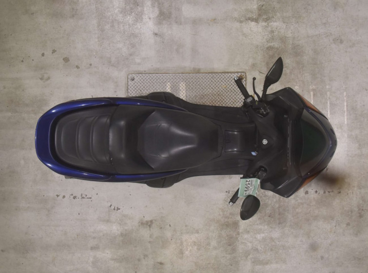 Мотоцикл Yamaha MAJESTY 250 з пробігом 23226 km