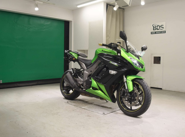 Мотоцикл Kawasaki Z1000SX з пробігом 24672 km