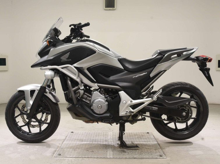 Мотоцикл Honda NC700S з пробігом 46755 km