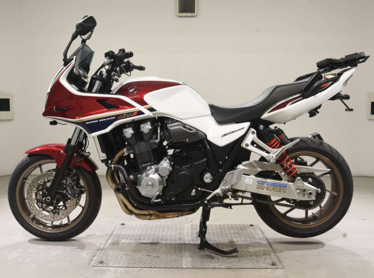 Мотоцикл Honda CB1300SF с пробегом 17431 km