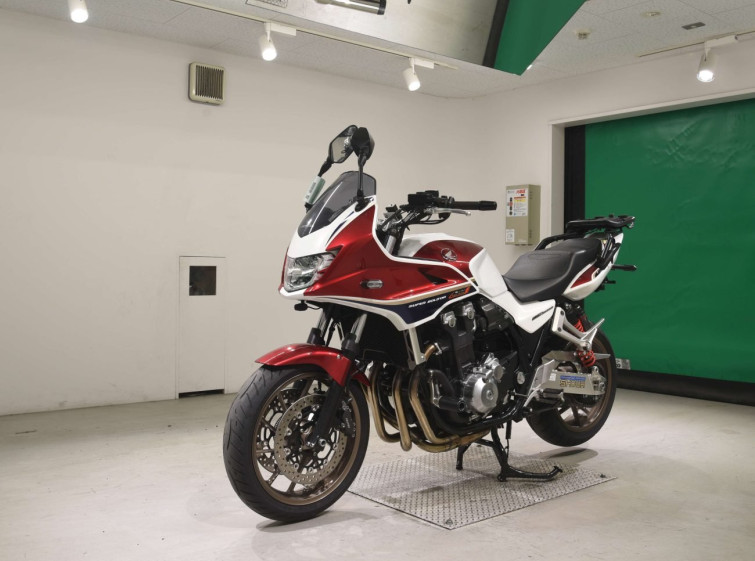 Мотоцикл Honda CB1300SF с пробегом 17431 km