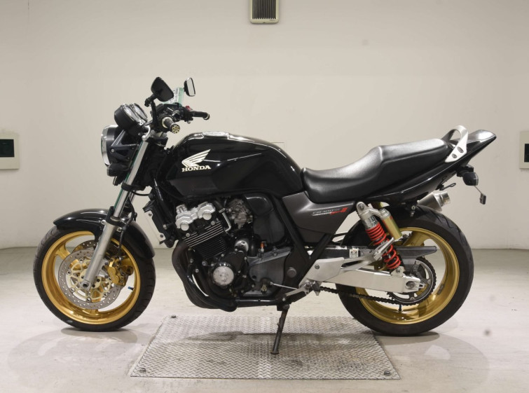 Мотоцикл Honda CB400SF с пробегом 40000 km