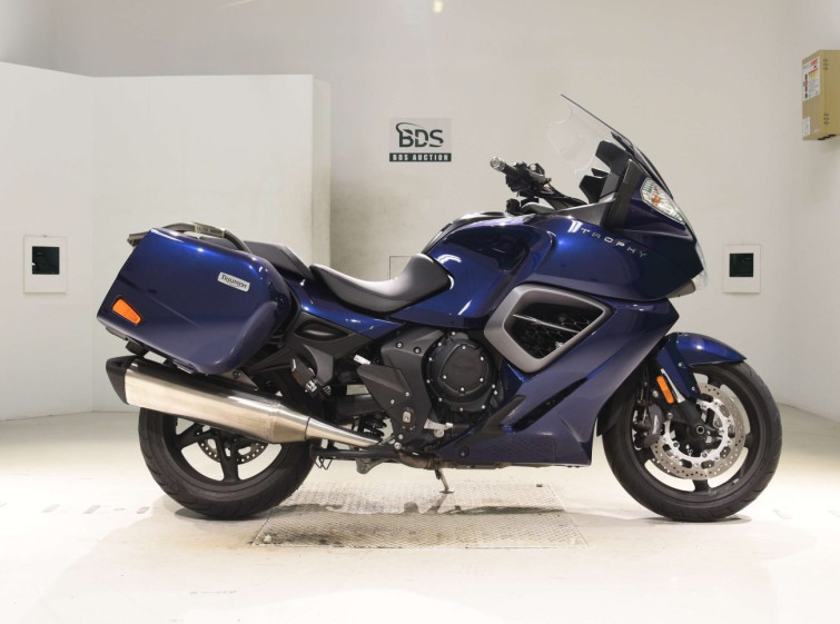 Мотоцикл Triumph TROPHY 1215SE з пробігом 19162 km