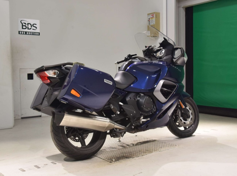 Мотоцикл Triumph TROPHY 1215SE з пробігом 19162 km