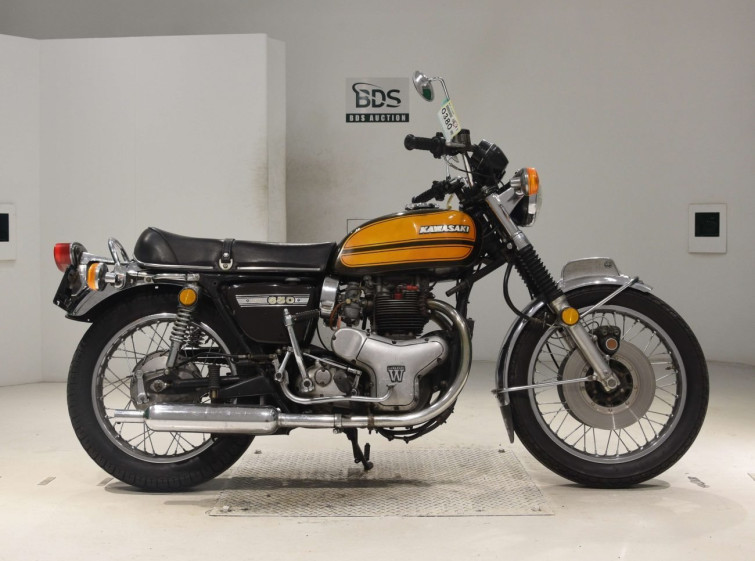 Мотоцикл Kawasaki W3 з пробігом 32998 km