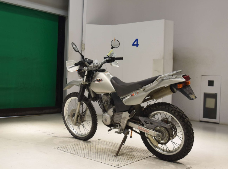 Мотоцикл Honda SL230 з пробігом 14928 km