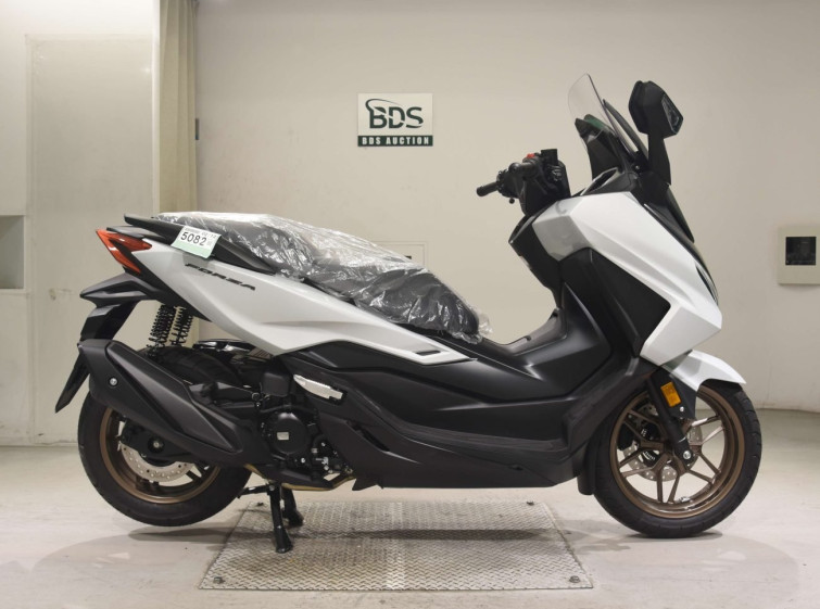 Мотоцикл Honda FORZA