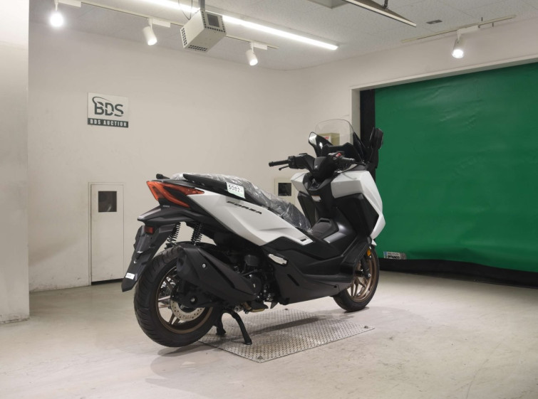 Мотоцикл Honda FORZA