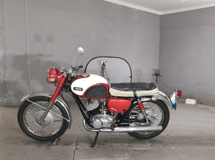 Мотоцикл Yamaha YDS-3 з пробігом 29379 km