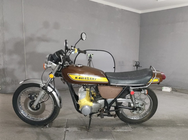 Мотоцикл Kawasaki 500SS с пробегом 3711 m