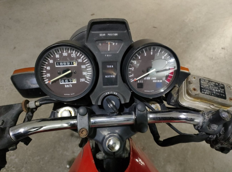 Мотоцикл Suzuki GSX400F з пробігом 18691 km
