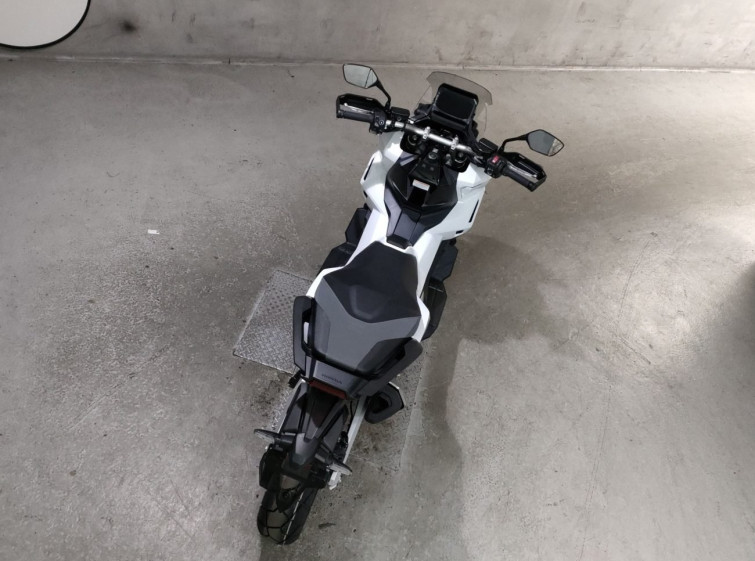 Мотоцикл Honda X-ADV750 с пробегом 21 km