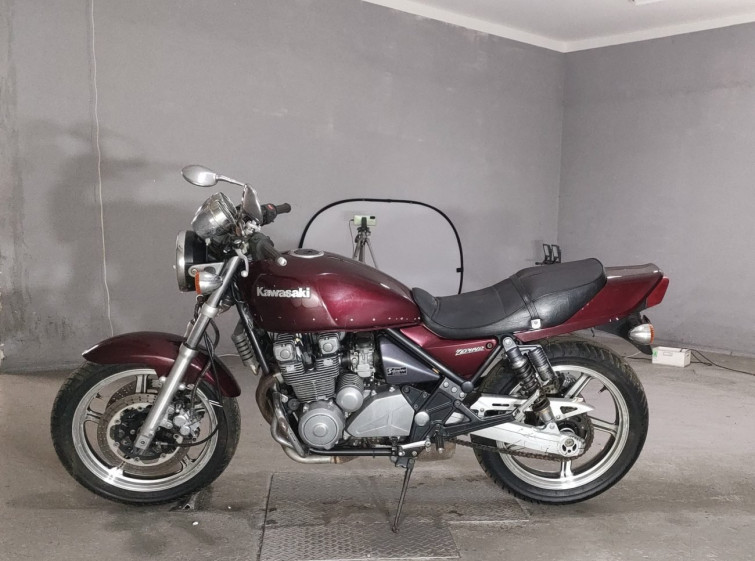 Мотоцикл Kawasaki ZEPHYR550 з пробігом 21362 km