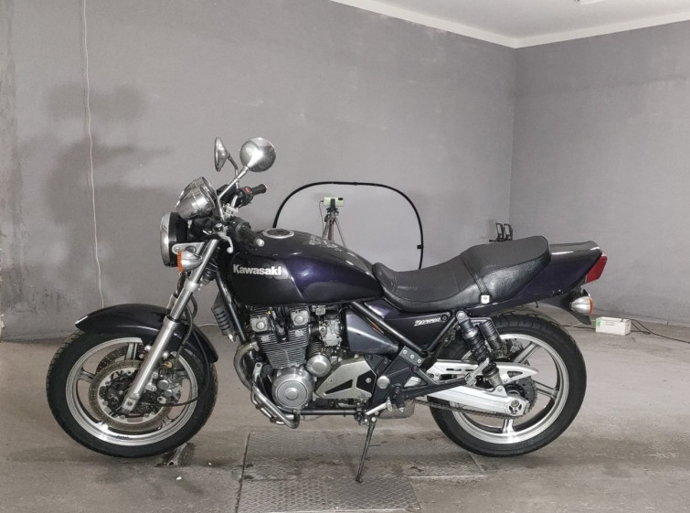 Мотоцикл Kawasaki ZEPHYR550 з пробігом 28666 km