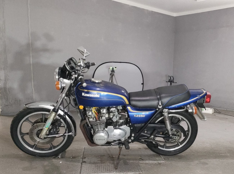 Мотоцикл Kawasaki Z650 з пробігом 18128 m