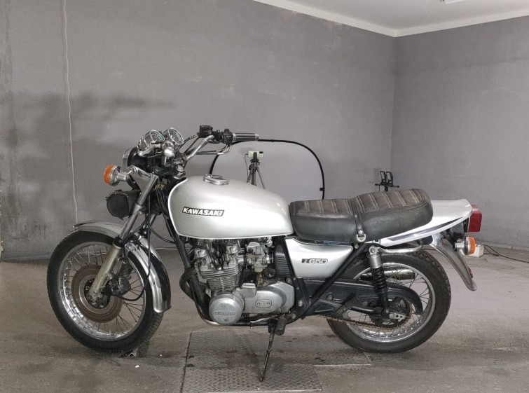 Мотоцикл Kawasaki Z650 з пробігом 95370 km