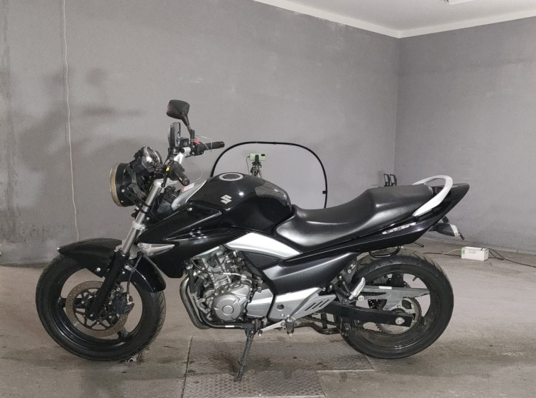 Мотоцикл Suzuki GSR250 з пробігом 10637 km