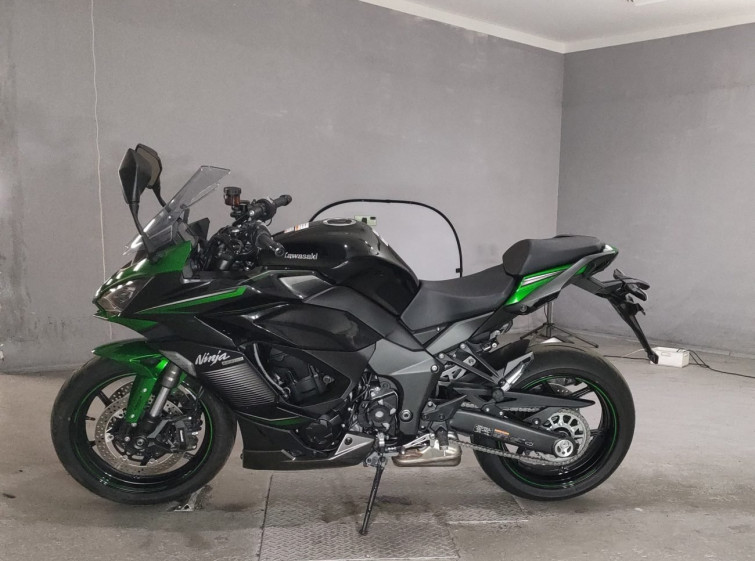 Мотоцикл Kawasaki NINJA1000SX с пробегом 912 km