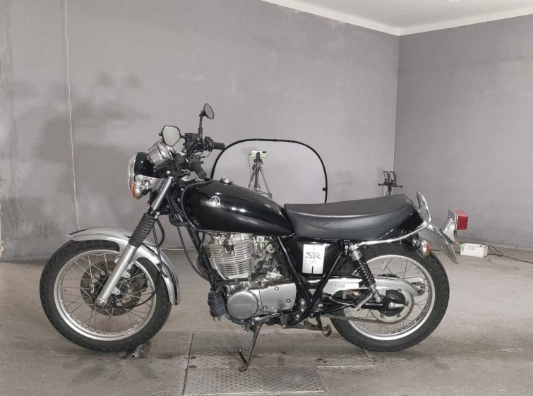 Мотоцикл Yamaha SR400 з пробігом 25816 km